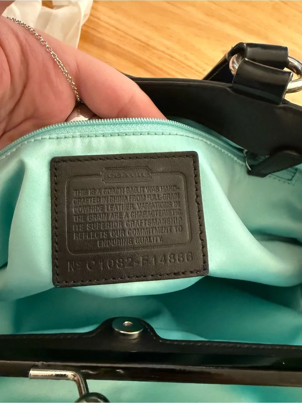 Black Coach Laura Carryall Kisslock